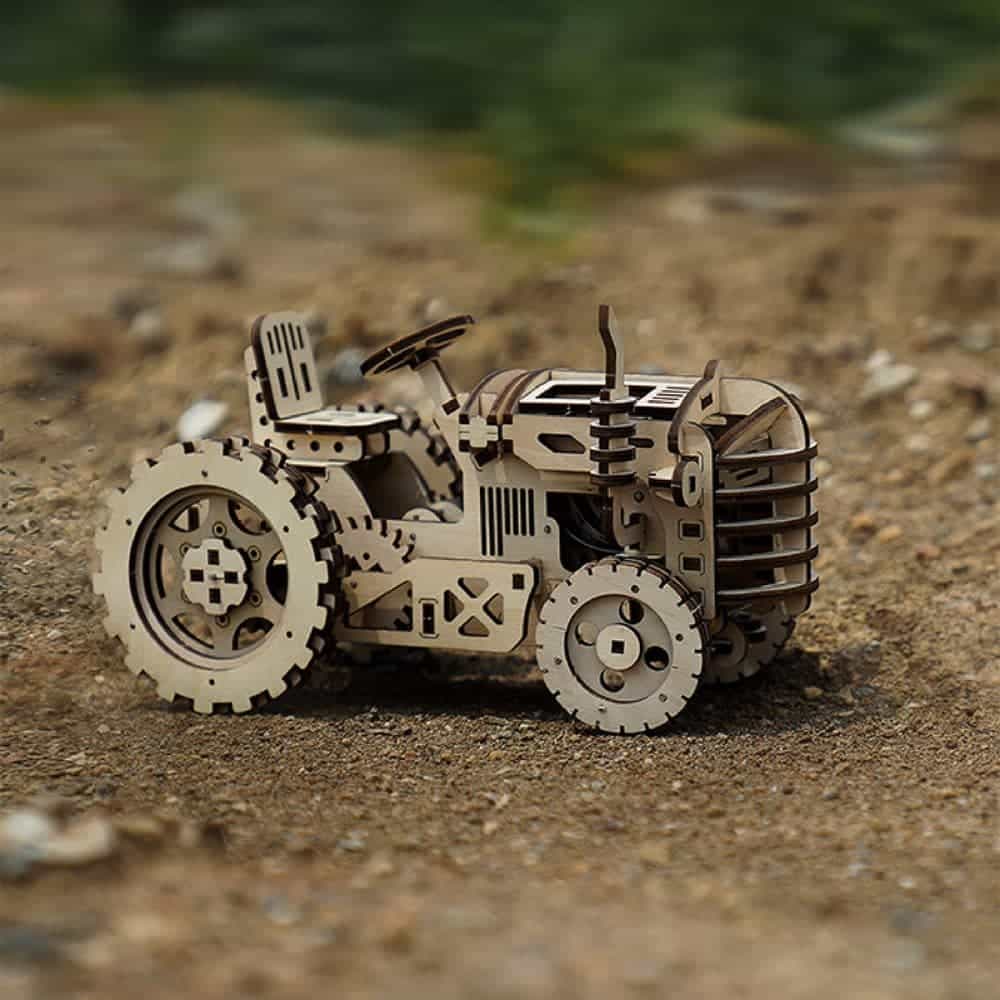 Mechanical Gears: Tractor
