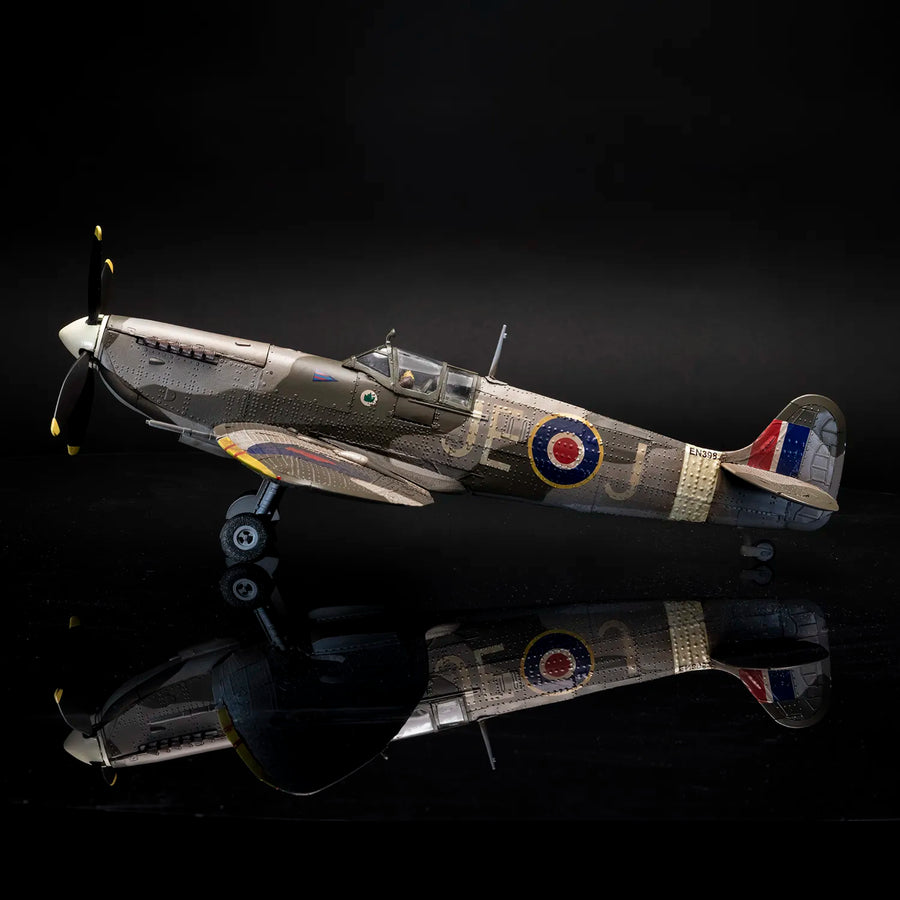 Spitfire Mk IXc EN398